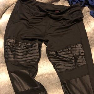 New without tags xl leggings